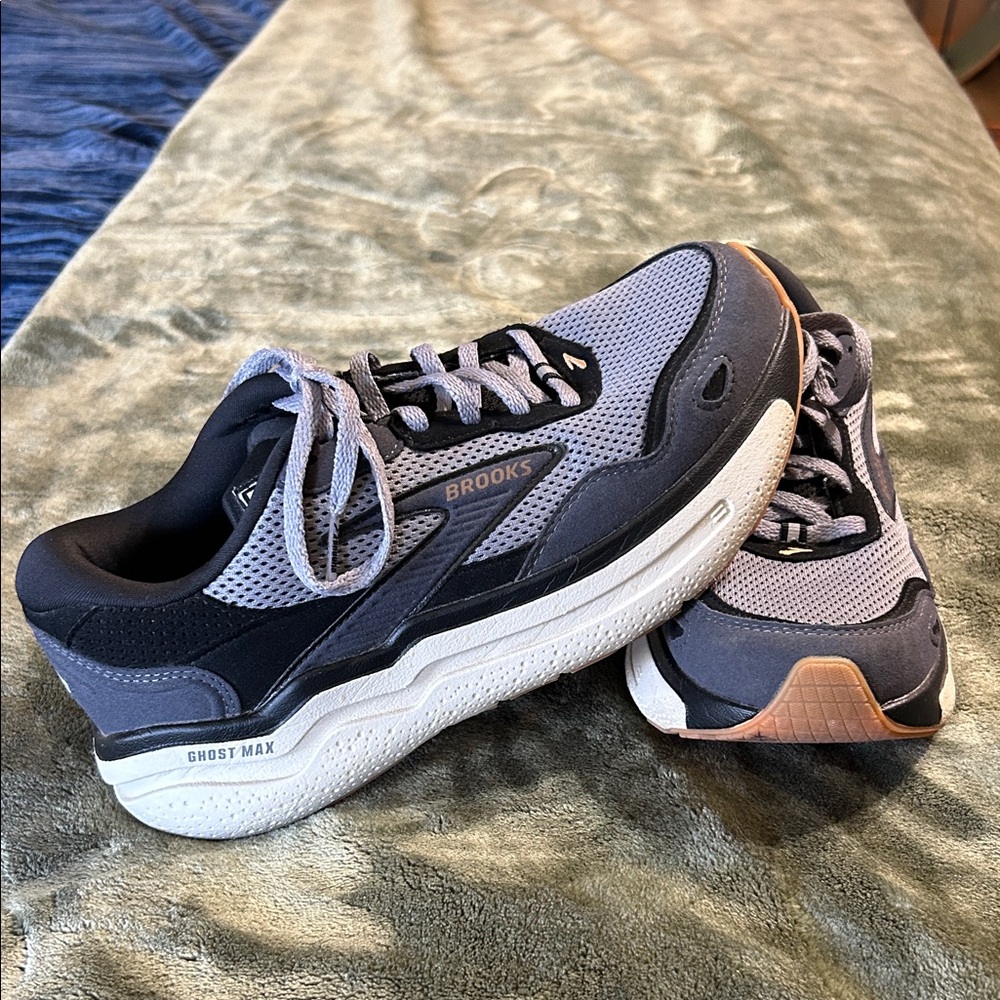 Women’s Brooks Ghost Max SE Running Sneakers in Gray, Black & Tan